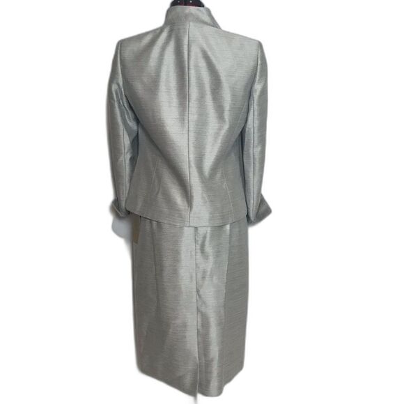 Kasper Skirt Suit Women's Size 6 Silver Metallic 2-Piece Set Skirt & Blazer NWT - Picture 2 of 15